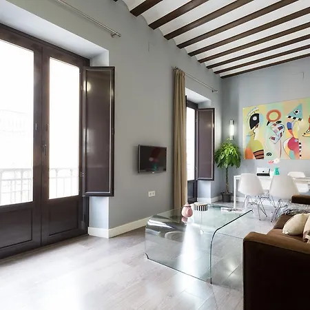 Apartment Mint Urban Suites Cosmopolitan *