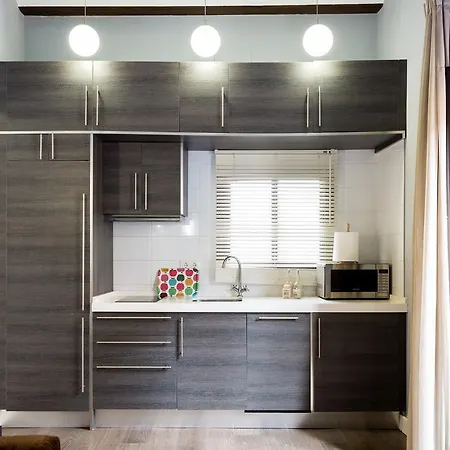Mint Urban Suites Cosmopolitan *