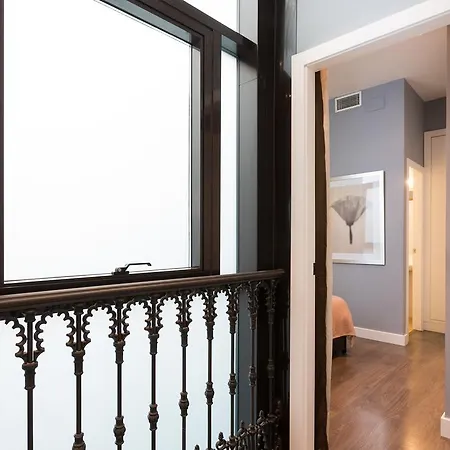 Mint Urban Suites Cosmopolitan Seville
