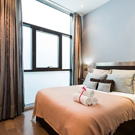 Apartment Mint Urban Suites Cosmopolitan